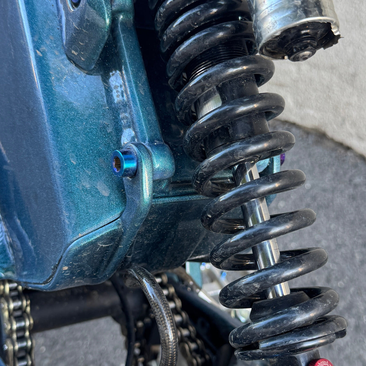 MXD Talaria XXX Battery Hatch Bolts