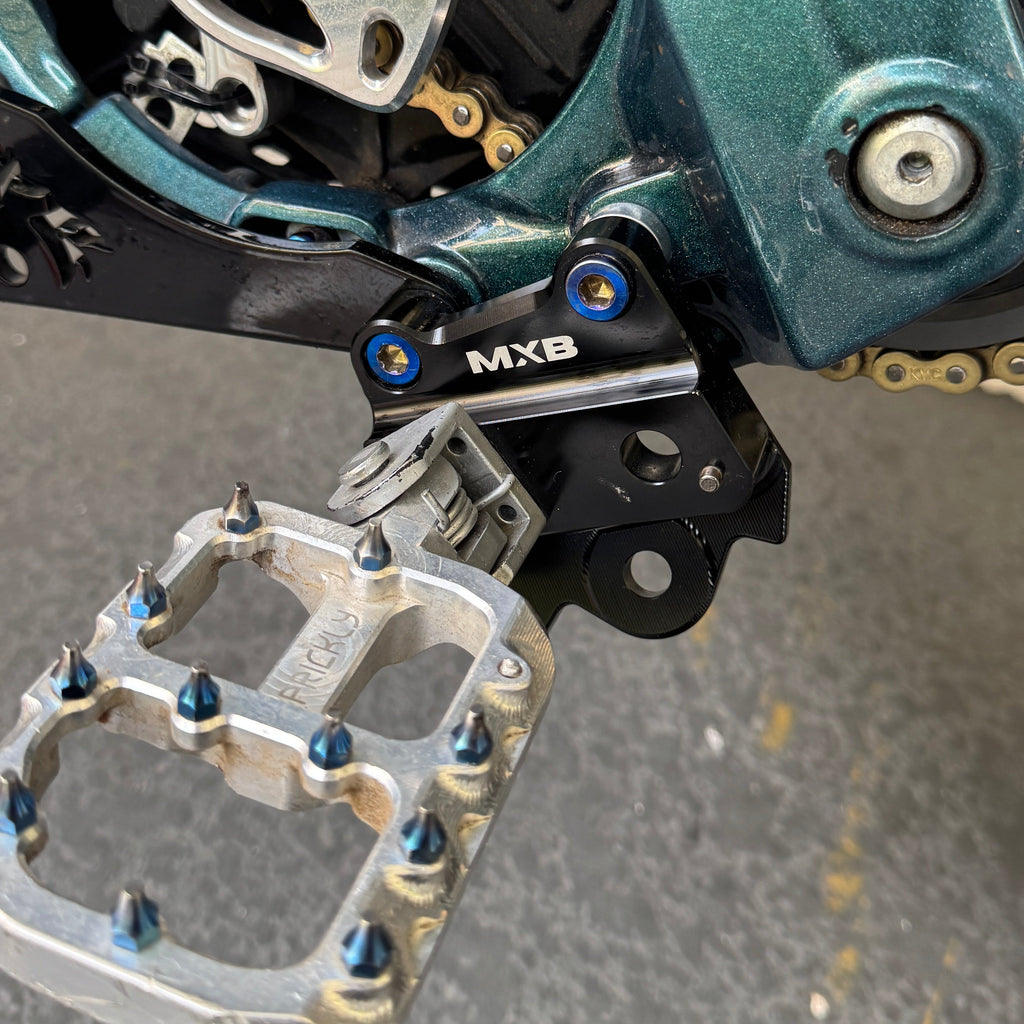 MXD Titanium Peg Mount/Bracket Bolts (All Emoto)